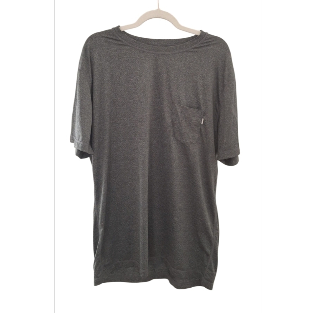 Vuori Tradewind shirt Tee Grey Pocket Crew Large Performance Charcoal Grey - Picture 5 of 7